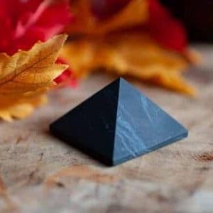Pyramides en Pierres Précieuses