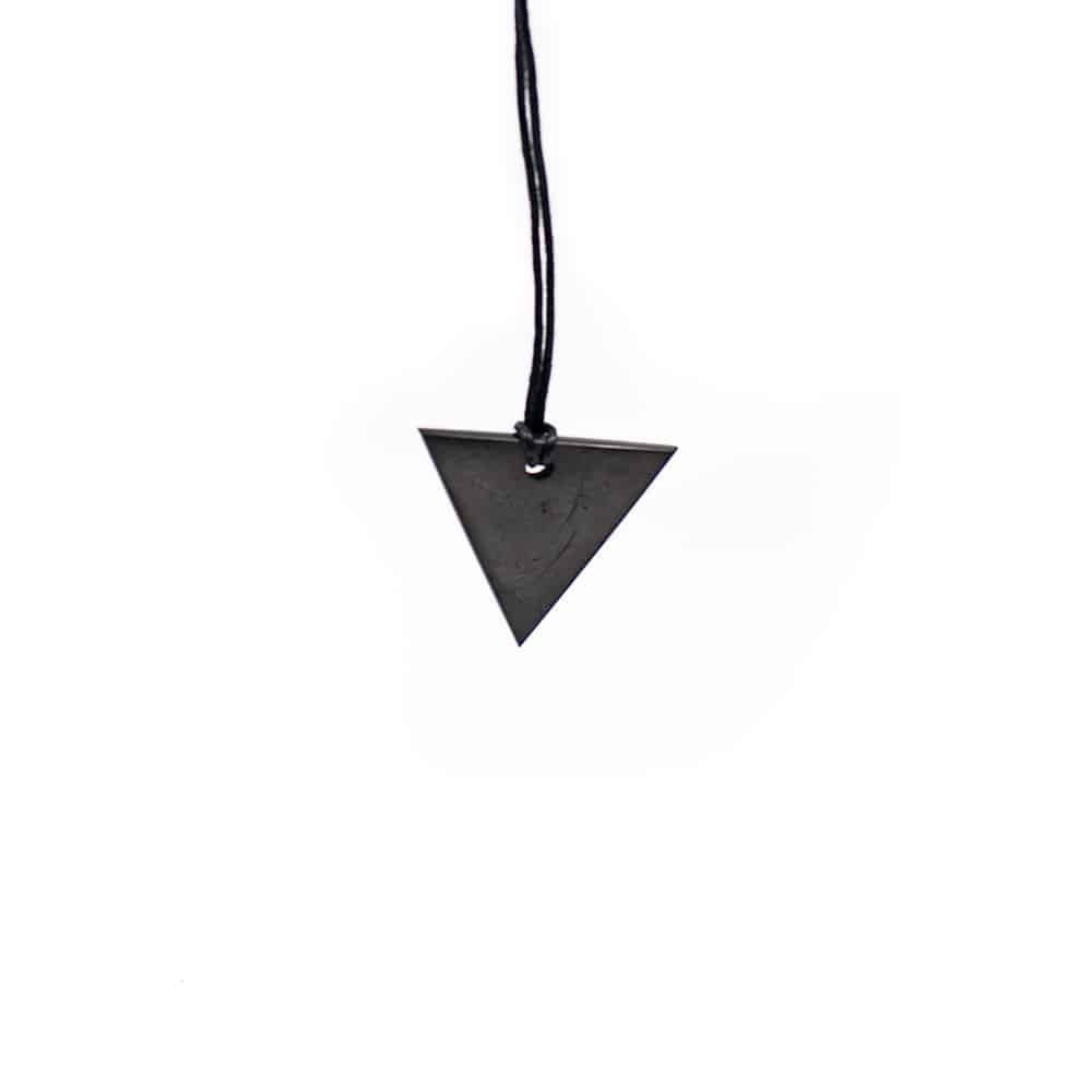 Collier Shungite « Triangle Féminin »