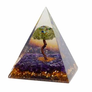 Pyramide Orgonite et Améthyste avec Arbre Péridot (90 mm)